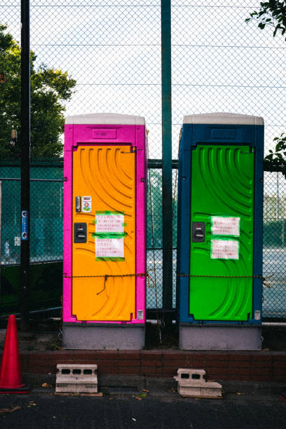 Best Portable restroom trailer rental  in Grosse Pointe Farms, MI