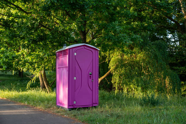 Portable Toilet Options We Offer in Grosse Pointe Farms, MI